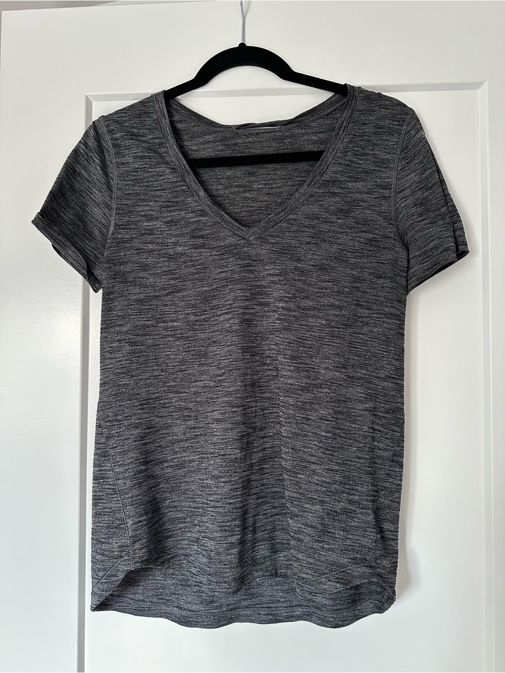 lululemon athletica Women’s V-Neck Short Sleeve Top - Heathered Charcoal